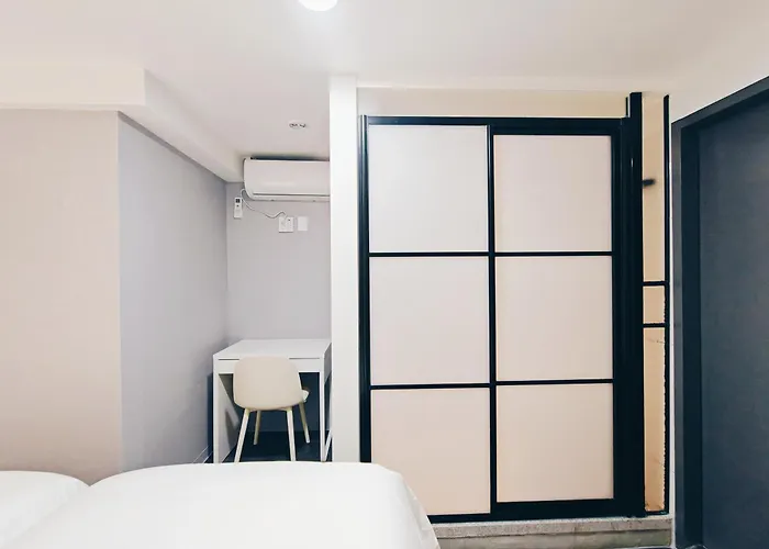Hotel W