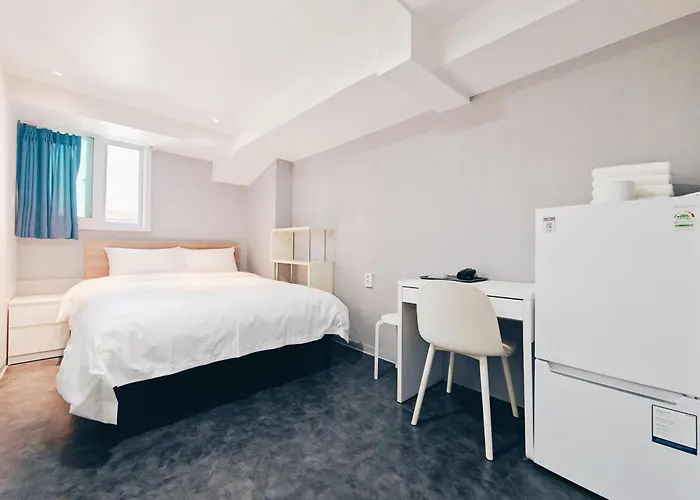 Hotel W